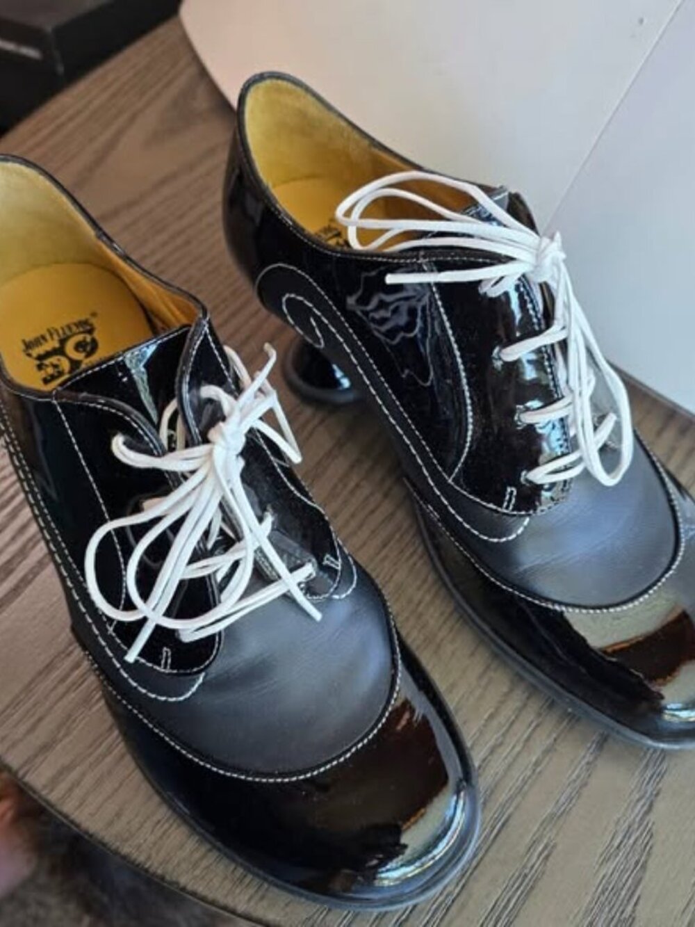 John Fluevog Black Enneagram Generous Size 9 Excellent Condition - Picture 5 of 8